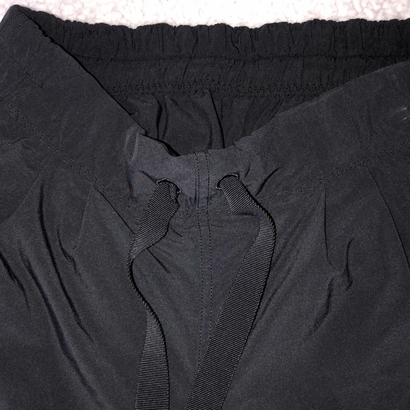 Lululemon Spring Break Away Short - Picture 4 of 7